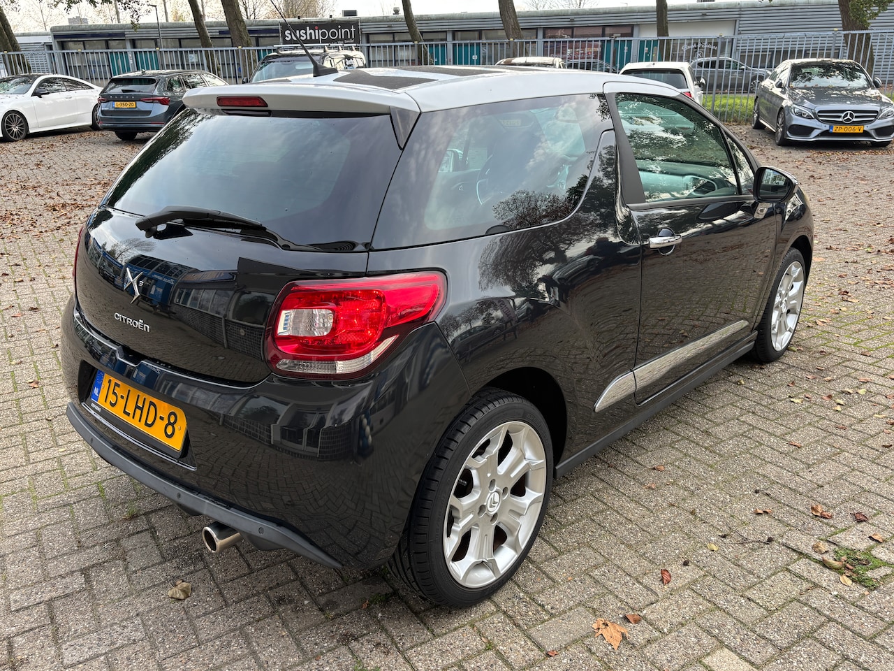 Citroën DS3 - 1.6 So Chic | Org-NL auto. Performance pack. Leder. Navi. Automaat.