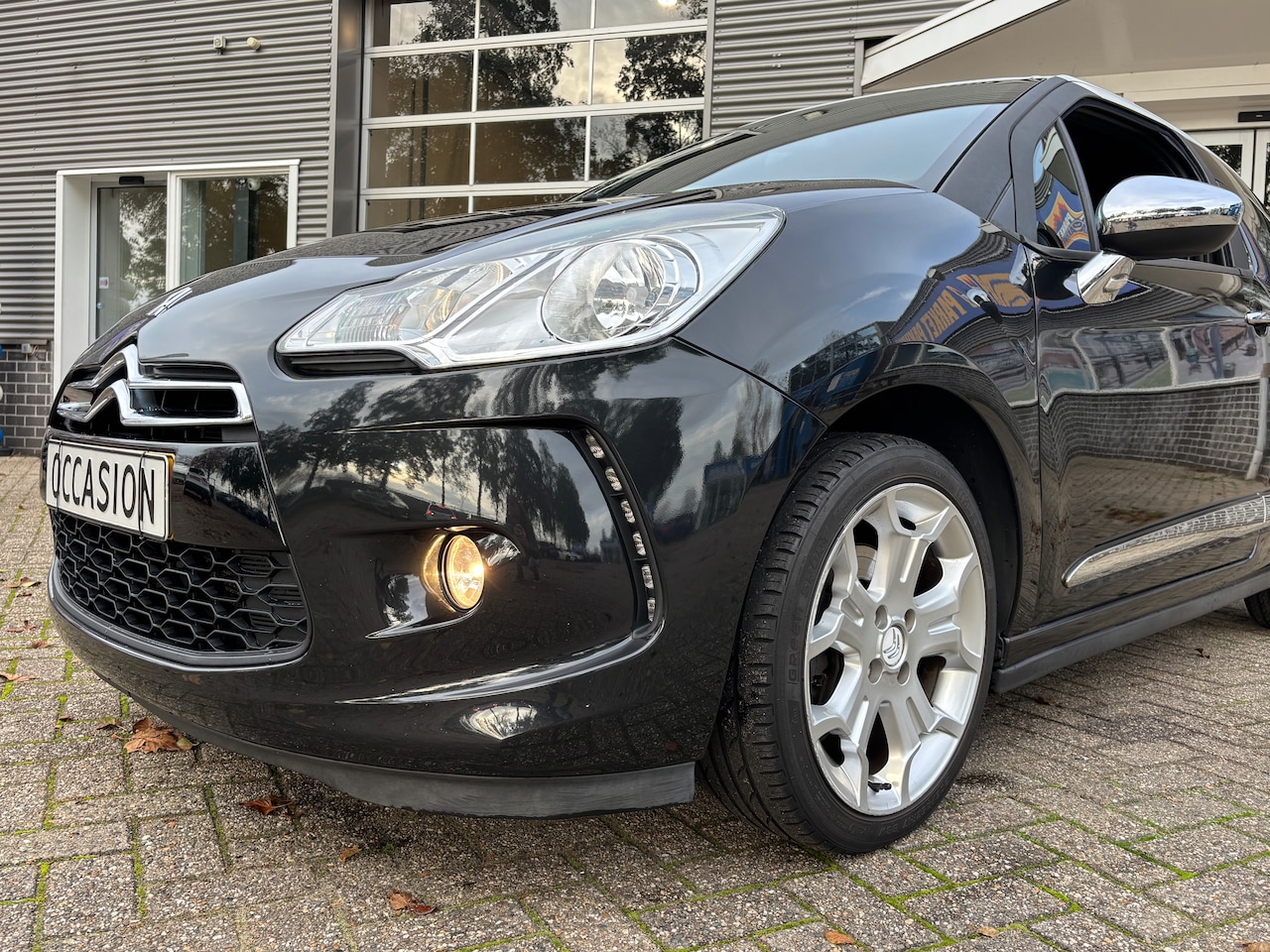 Citroën DS3 - 1.6 So Chic | Org-NL auto. Performance pack. Leder. Navi. Automaat.