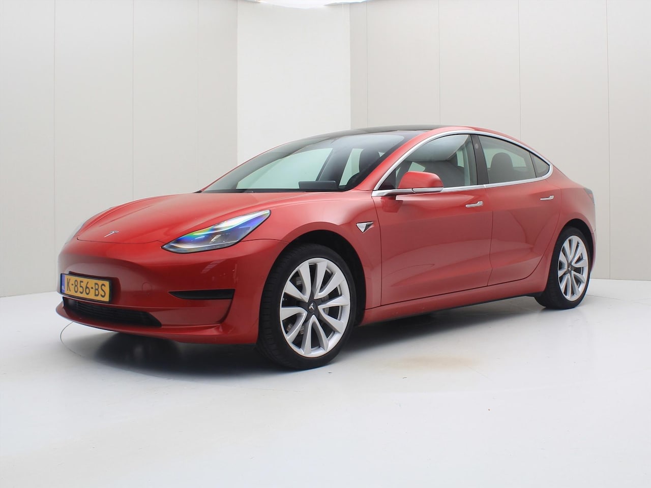 Tesla Model 3 - Standard RWD Plus [ LFP ACCU+19'' LMV+AUTOPILOT+60 kWh+PREMIUM AUDIO ] - AutoWereld.nl