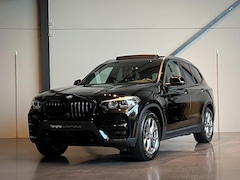 BMW X3 - XDrive30e, Panoramadak, Adaptieve Cruise, Trekhaak, Head Up