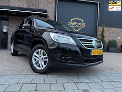 Volkswagen Tiguan - 2.0 TDI 140PK 4Motion Youngtimer Comfort&Design Airco Navi Cruise Elk.Ramen Trekhaak