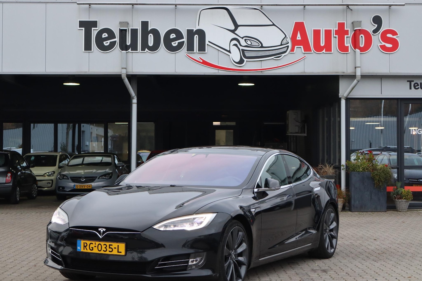 Tesla Model S - 100D Schuif- kanteldak, Camera, Adaptieve Cruise control, Autopilot 2.5 computer - AutoWereld.nl