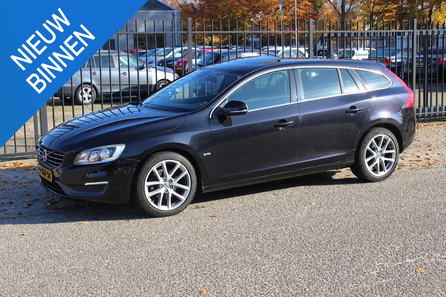 Volvo V60 - 1.6 D2 Automaat Momentum - AutoWereld.nl