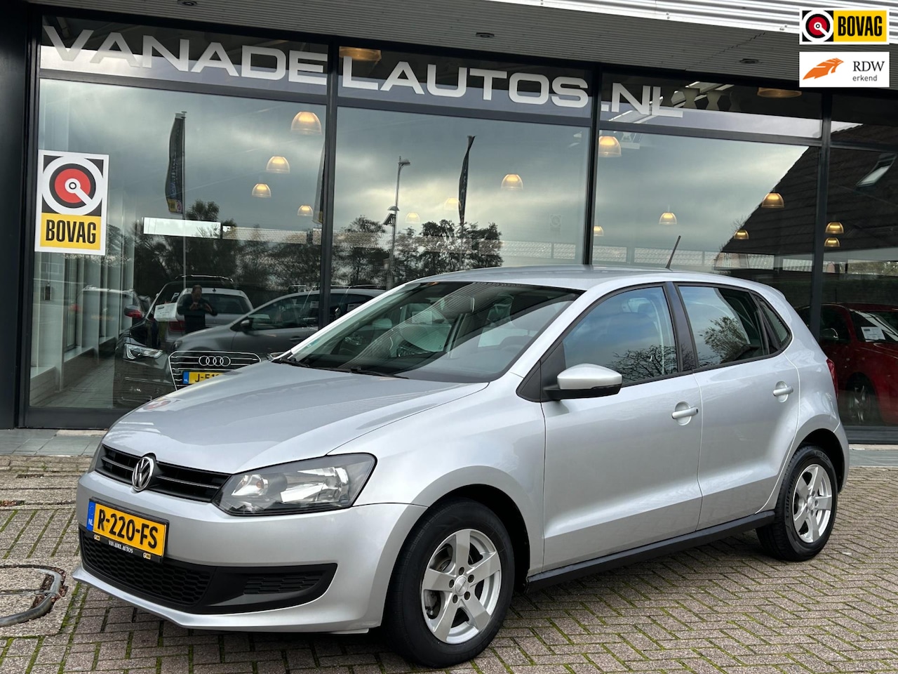 Volkswagen Polo - 1.2 Easyline 5Drs App-Connect Navi Airco LM Velgen Nieuwe APK! - AutoWereld.nl