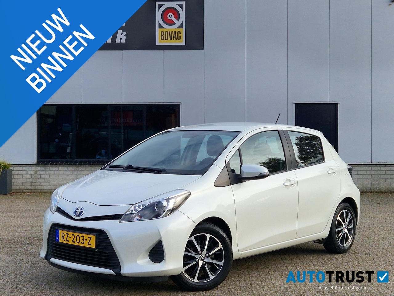 Toyota Yaris - 1.5 Full Hybrid Aspiration CAMERA ECC LMV - AutoWereld.nl