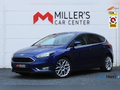 Ford Focus - 1.5 Titanium VOL Camera Carplay Dodehoek 18" Sportvelgen