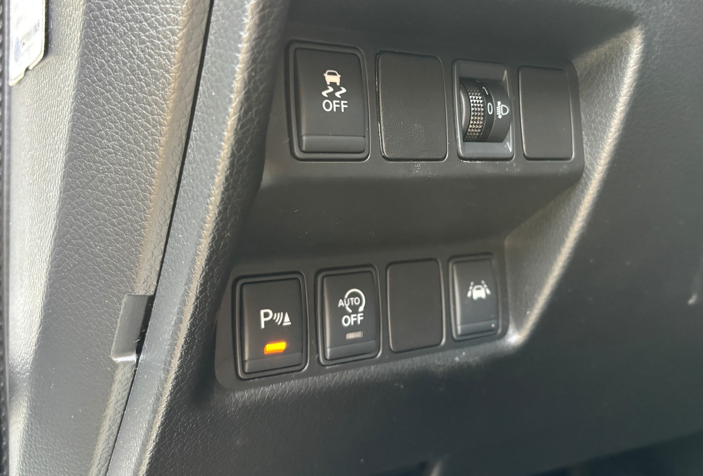 Nissan Qashqai - 1.6 Connect Edition | Org-NL auto. 163pk. 1500kg trekgew. Navi. Pano.