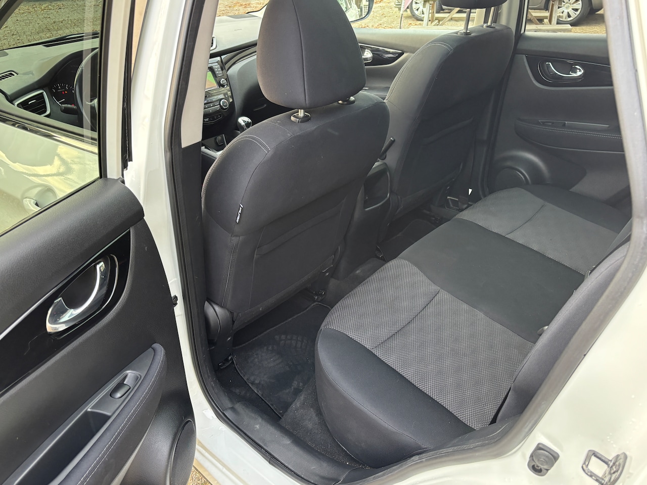 Nissan Qashqai - 1.6 Connect Edition | Org-NL auto. 163pk. 1500kg trekgew. Navi. Pano.