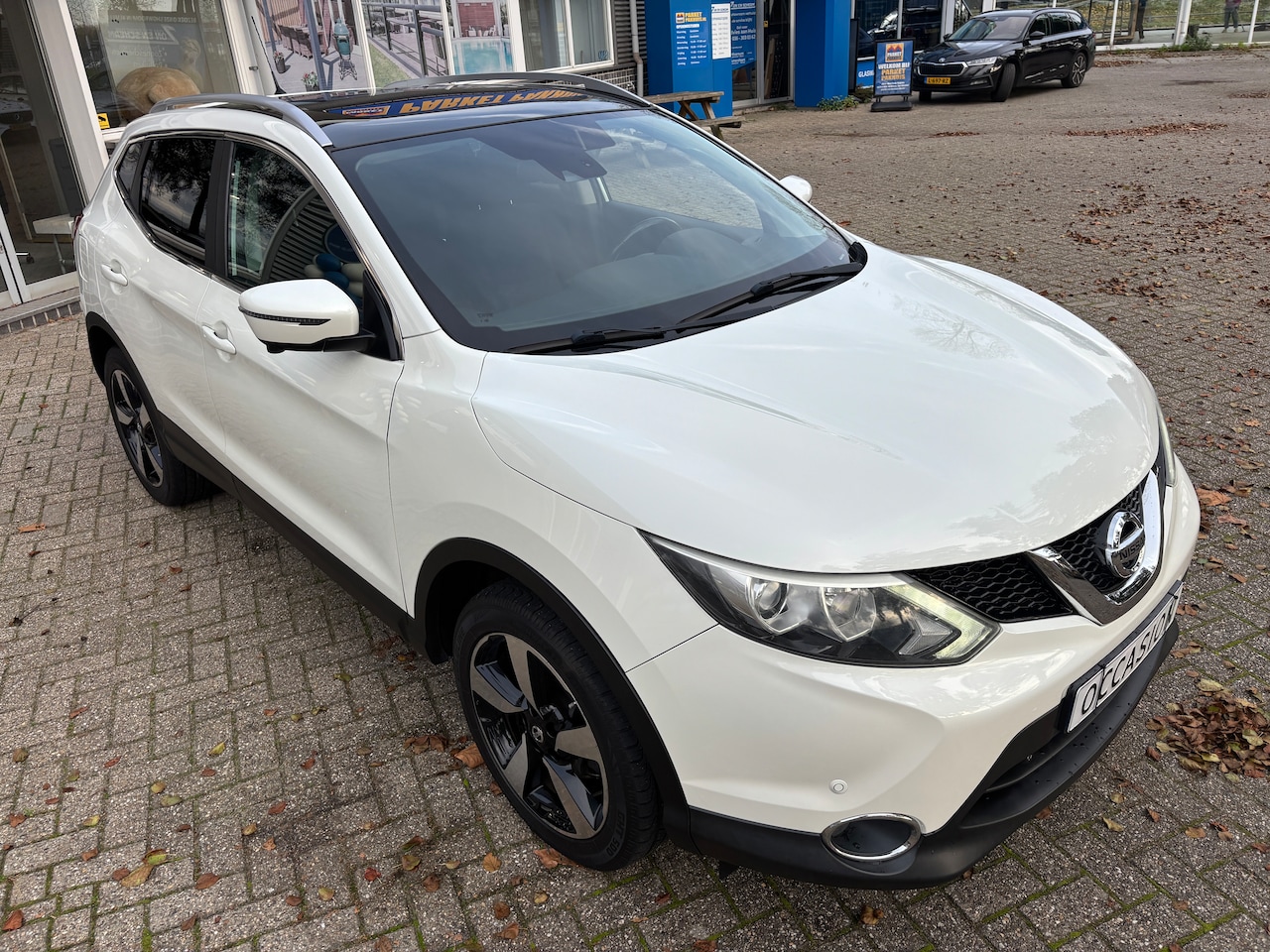 Nissan Qashqai - 1.6 Connect Edition | Org-NL auto. 163pk. 1500kg trekgew. Navi. Pano.