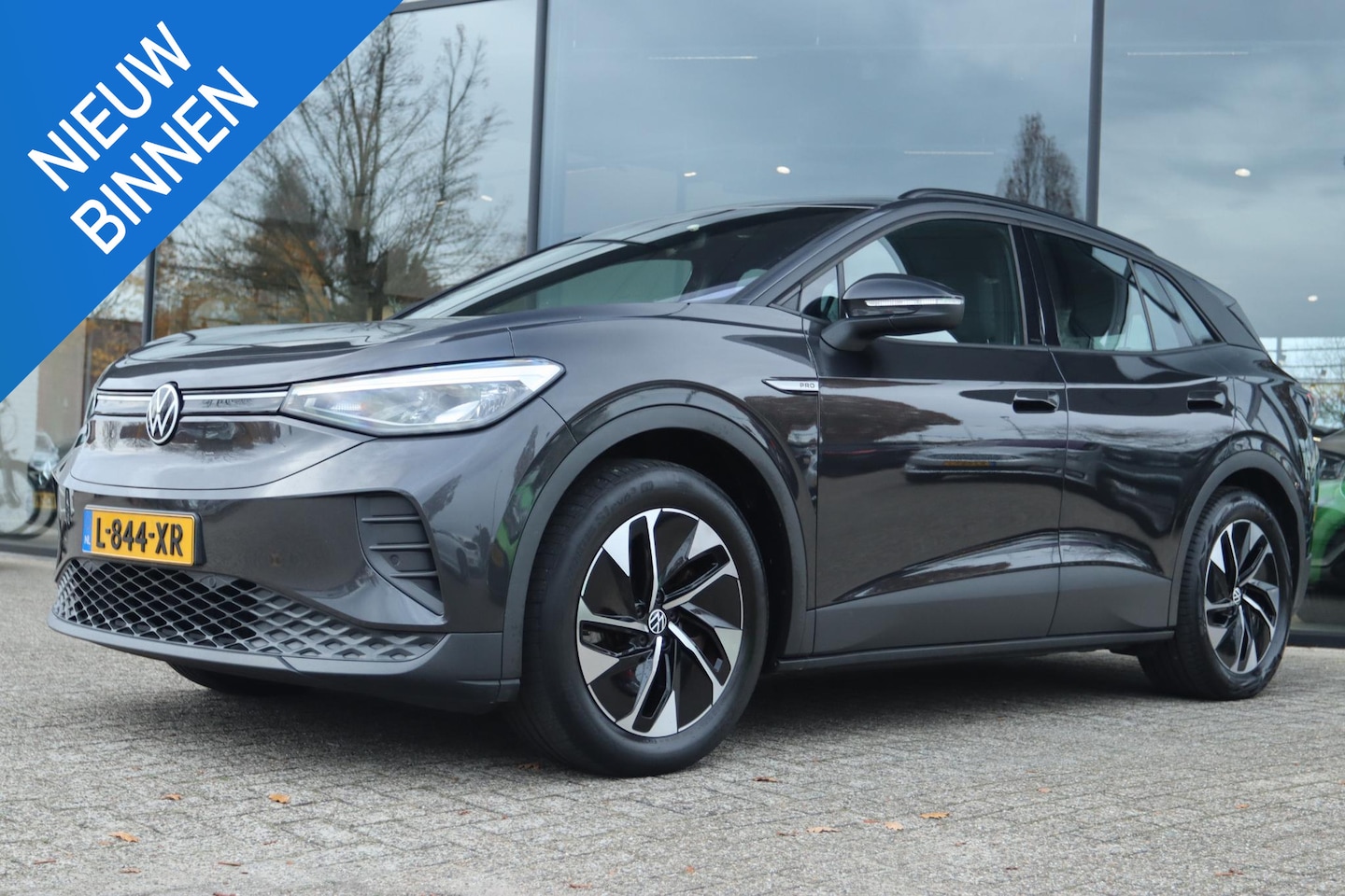 Volkswagen ID.4 - LIFE 77 kWh | ADAP. CRUISE | STOEL/STUUR VERW. | CARPLAY | NAP - AutoWereld.nl