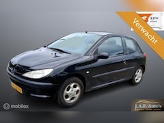 Peugeot 206 - 1.4 Automaat Zuinig Nieuwe APK