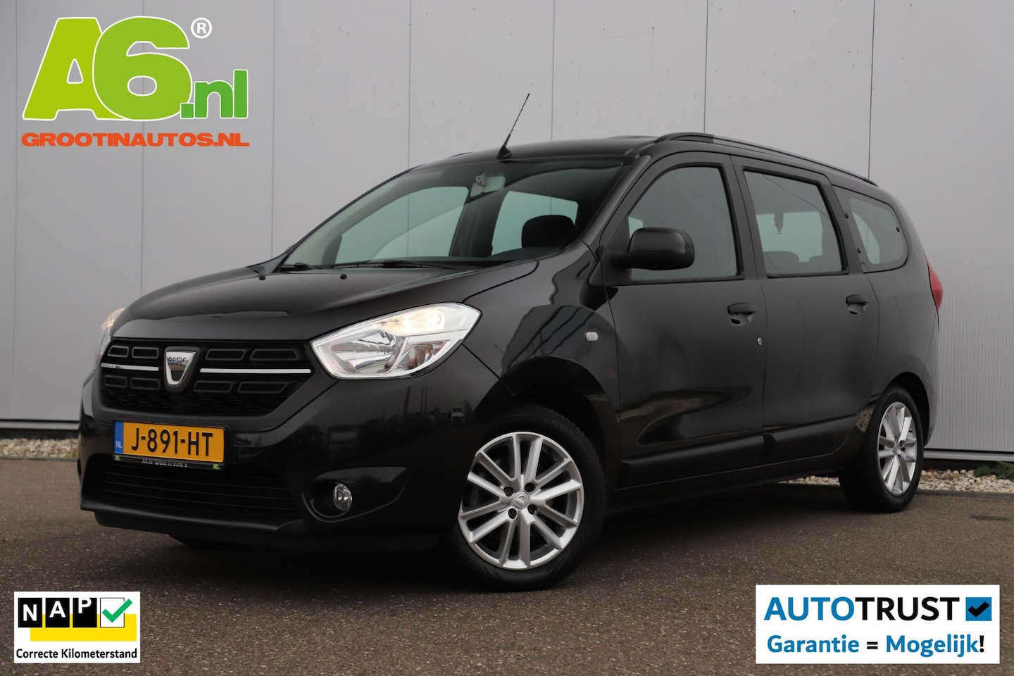 Dacia Lodgy - 1.3 TCe Comfort 7p. Airco Navigatie Carplay Achteruitrijcamera Bluetooth Elektrische Ramen - AutoWereld.nl