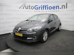 Renault Mégane - 1.2 TCe Limited keurige 5-deurs met stoelverwarming