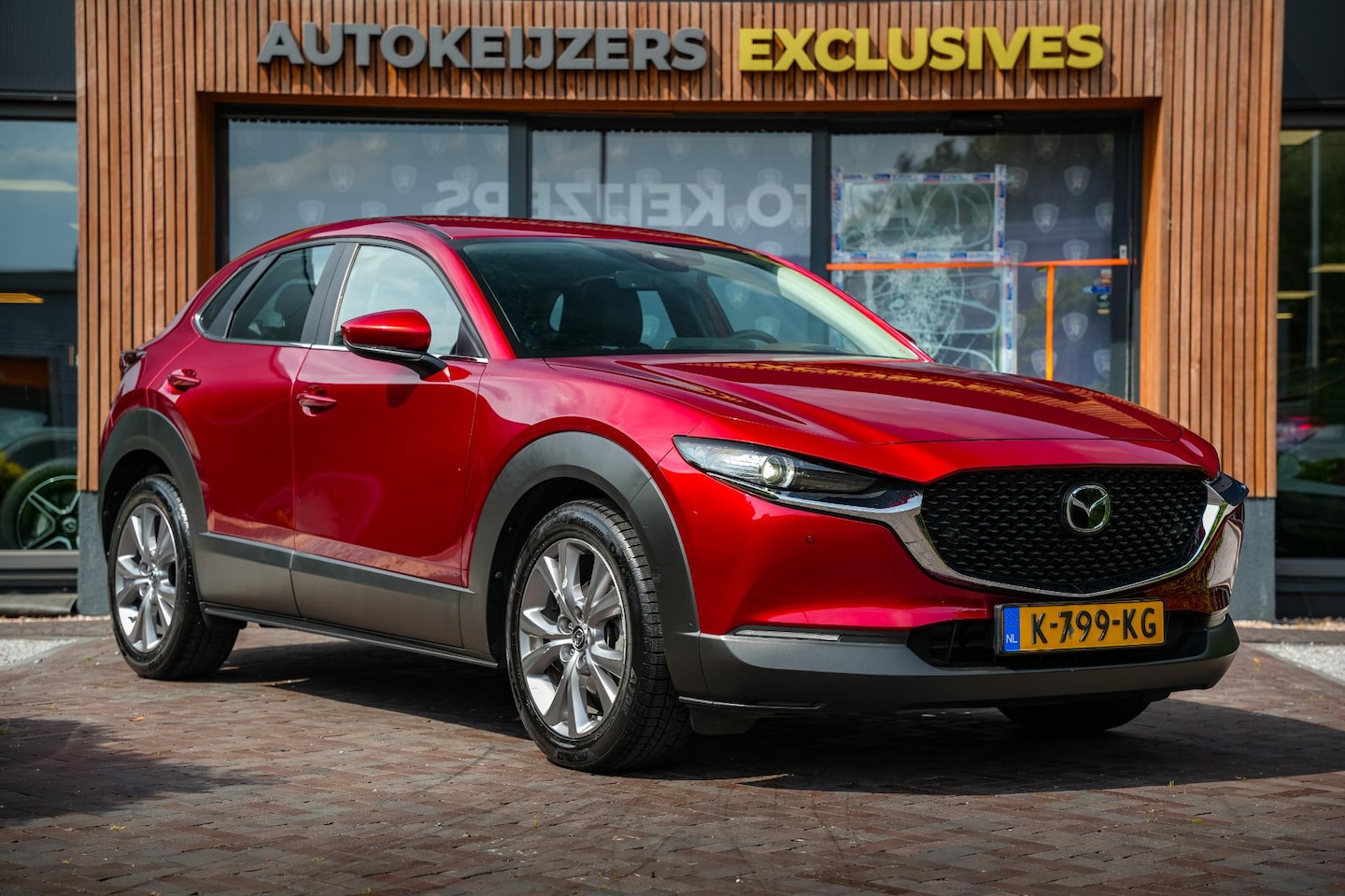 Mazda CX-30 - 2.0 e-SkyActiv-X M Hybrid Comfort Leder Stuurwielbed. Airco Parkeersensoren Camera - AutoWereld.nl