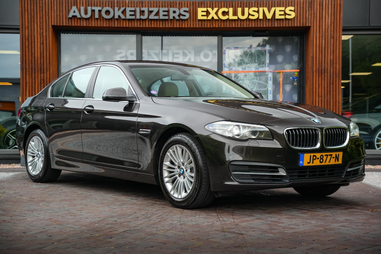 BMW 5-serie - 520i Business Leer Navigatie PDC Stoelverw. Cruise - AutoWereld.nl