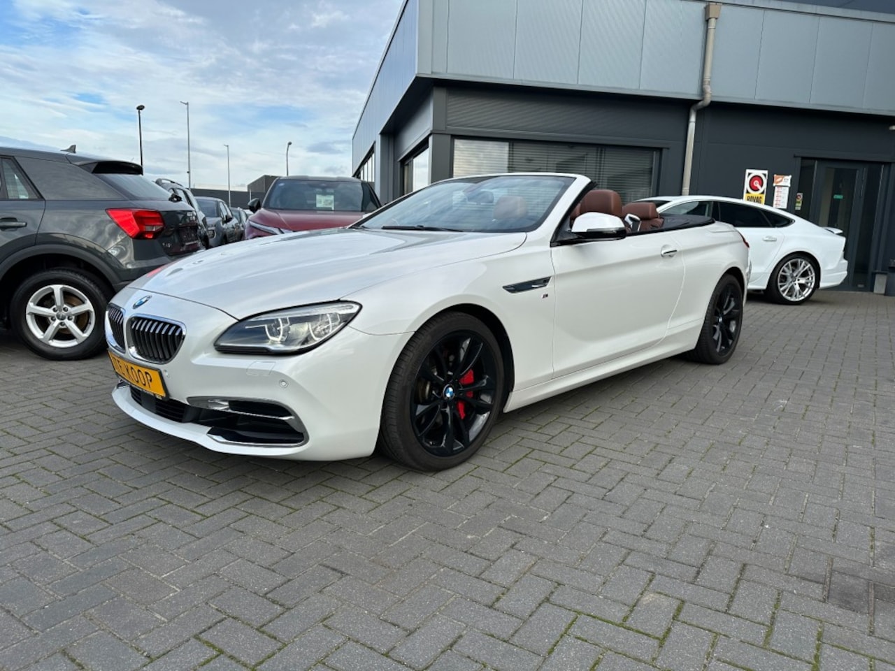 BMW 6-serie Cabrio - 640i Cabrio High Executive Navi Leder 63000 KM !! - AutoWereld.nl