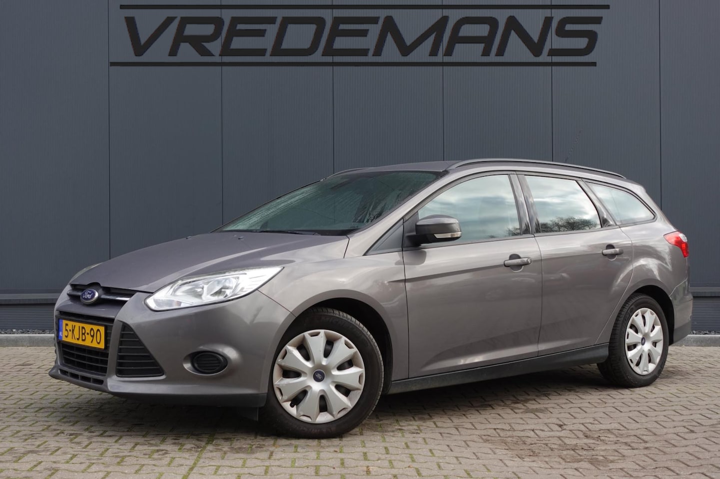 Ford Focus Wagon - 1.0 EcoBoost Trend Motor defect - AutoWereld.nl