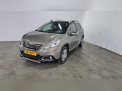 Peugeot 2008 - 1.2 Pure Tech Allure Automaat Panoramadak Trekhaak