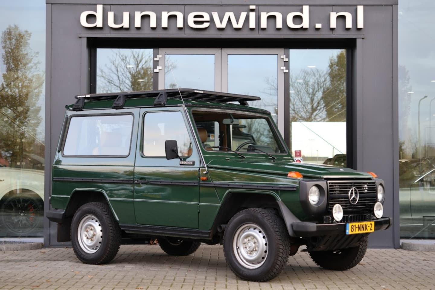 Mercedes-Benz G-klasse - 230 GE W460 *FRIEZENGRÜN*CONOLLY-LEDER*5GEAR MANUAL*HISTORY* - AutoWereld.nl