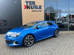 Opel Astra - 2.0 TURBO 280PK OPC 2013 lees tekst