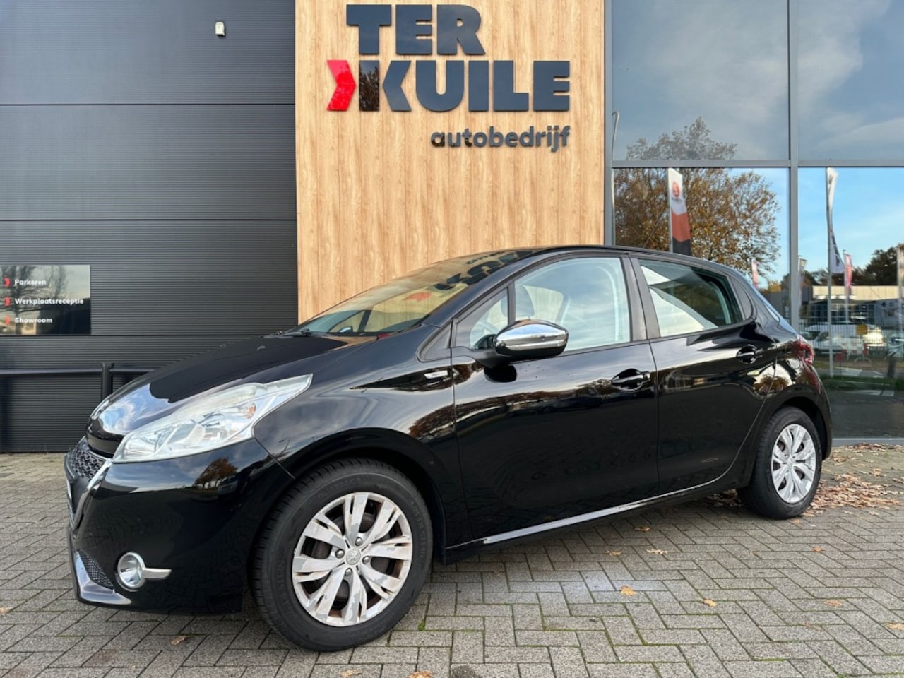 Peugeot 208 - 1.2 VTI Urban Soul / Rijklaar - AutoWereld.nl