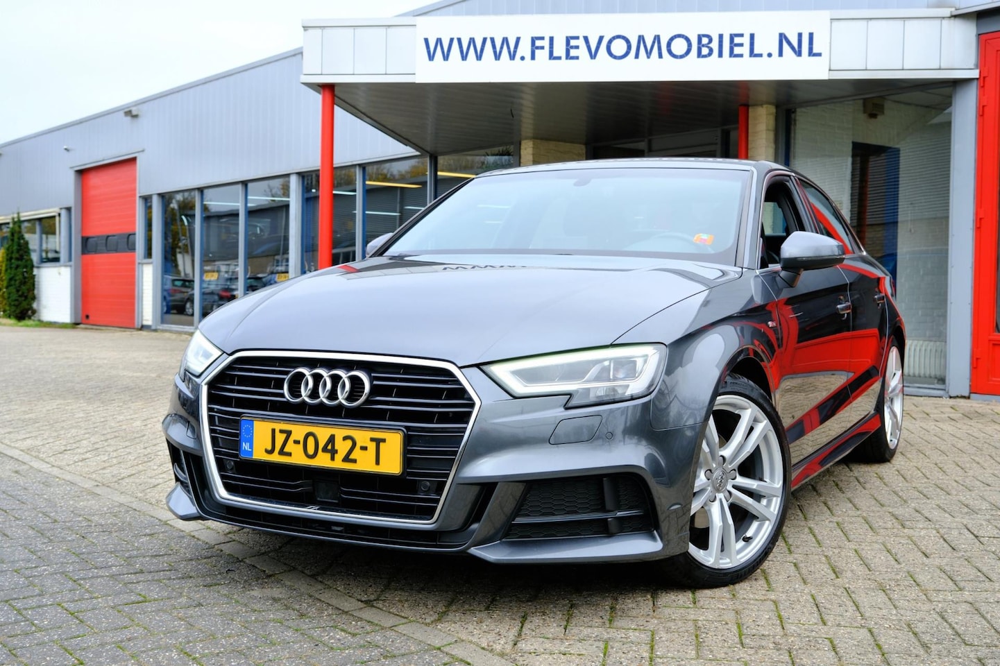 Audi A3 Limousine - 1.4 TFSI CoD Sport Pro Line S Aut. Xenon|1e Eig|Navi|S Line|Half Leder|LMV - AutoWereld.nl
