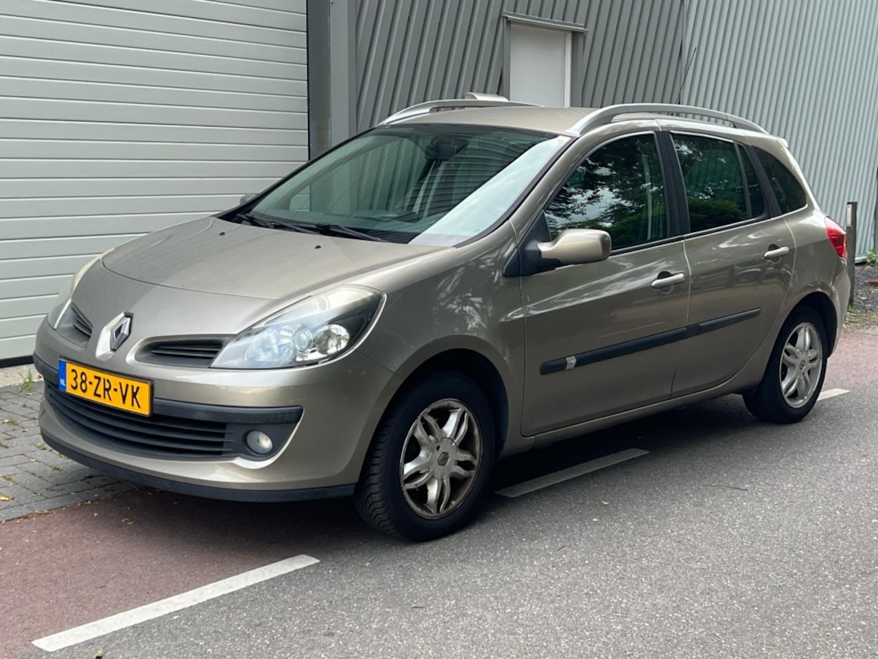 Renault Clio - TCE 100 Expression - AutoWereld.nl