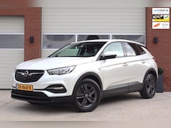Opel Grandland X - 1.2 Turbo 120 Jaar Edition - Automaat - Carplay - Half leder - NL Auto - Distributieriem v