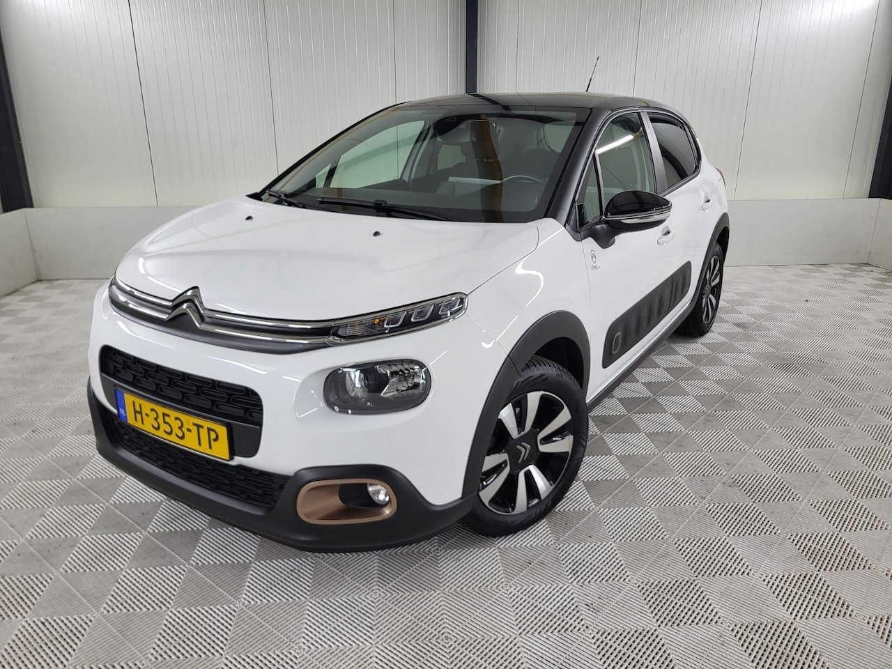 Citroën C3 Origin - 1.2 PureTech S&S Origins, Camera, Parkeersensoren - AutoWereld.nl