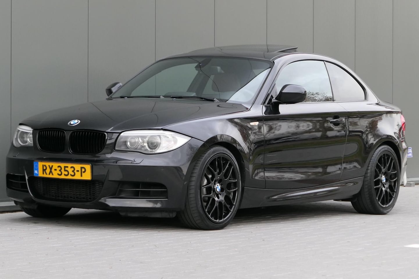 BMW 1-serie Coupé - 135i M-Sportpakket Schuifdak Harman/kardon - AutoWereld.nl