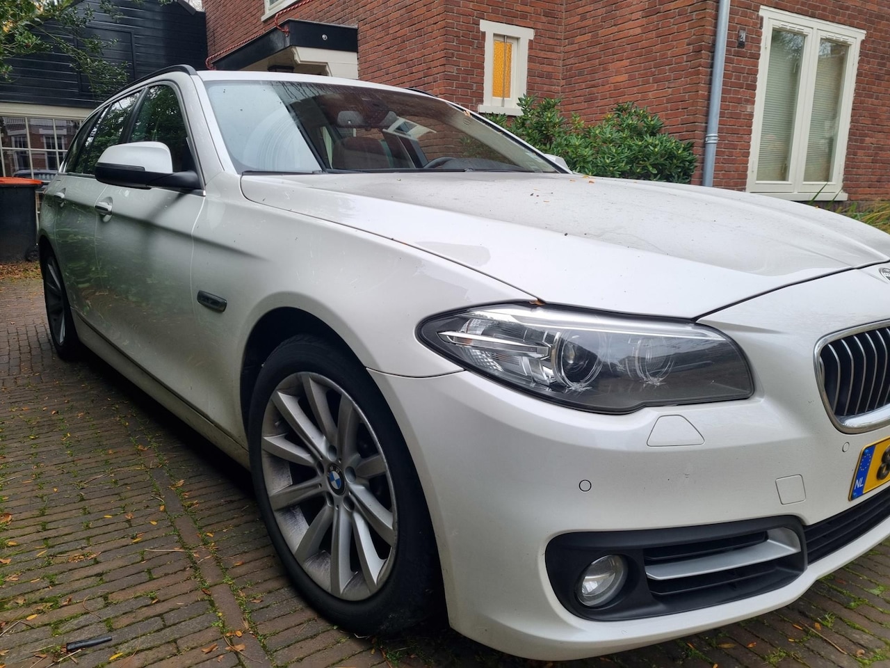 BMW 5-serie Touring - 520d High Executive 520d High Executive - AutoWereld.nl