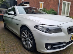 BMW 5-serie Touring - 520d High Executive