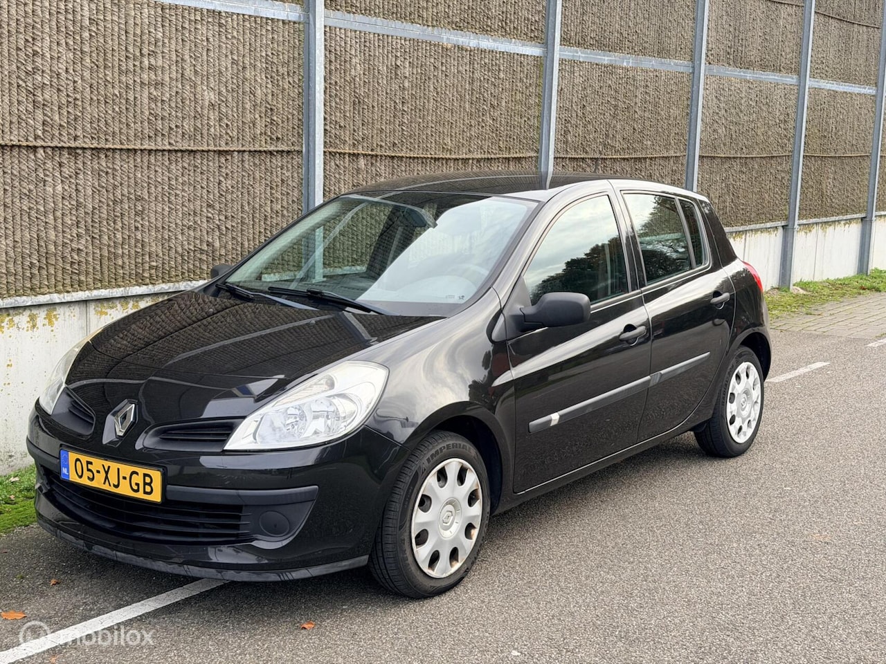 Renault Clio - 1.2-16V DynamiqueNAP/APK/TREKHAAK/AIRCO - AutoWereld.nl