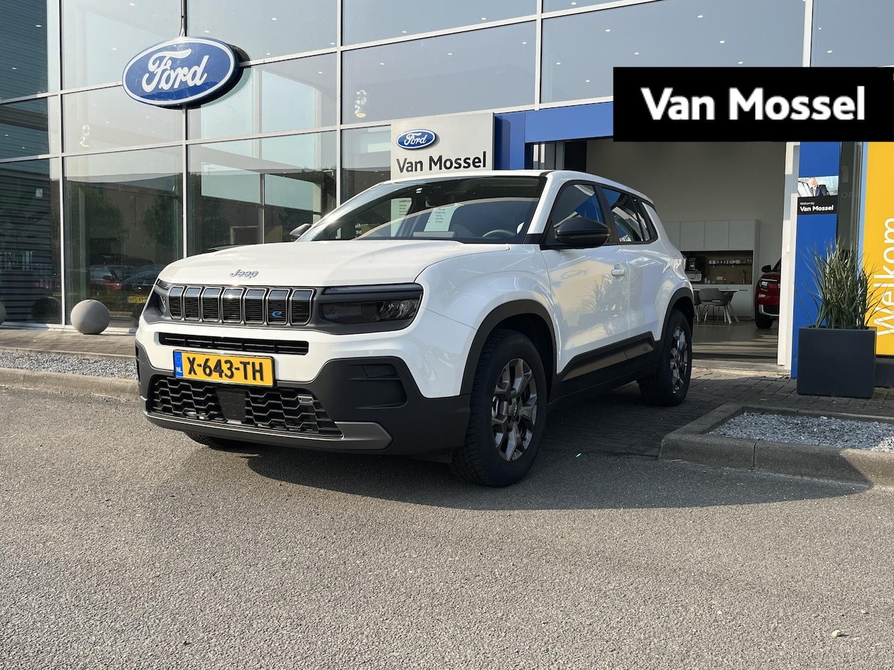 Jeep Avenger - Longitude 54 kWh | Navi | LMV | Cruise | Apple CarPlay / Android Auto | PDC - AutoWereld.nl