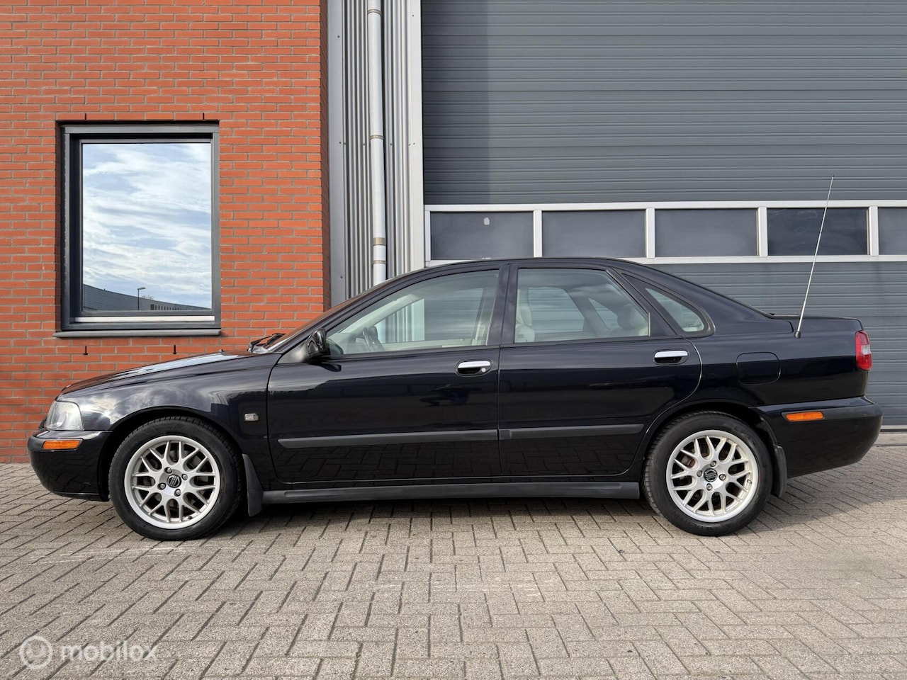 Volvo S40 - 2.0 Automaat Dynamic - leder - xenon - 16inch - AutoWereld.nl