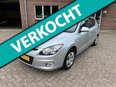 Hyundai i30 - 1.6i Dynamic Business //Automaat //Nieuwe APK