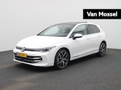 Volkswagen Golf - 1.5 eHybrid Style Edition | Automaat | Navigatie | Draadloze Apple carplay | Adaptive crui