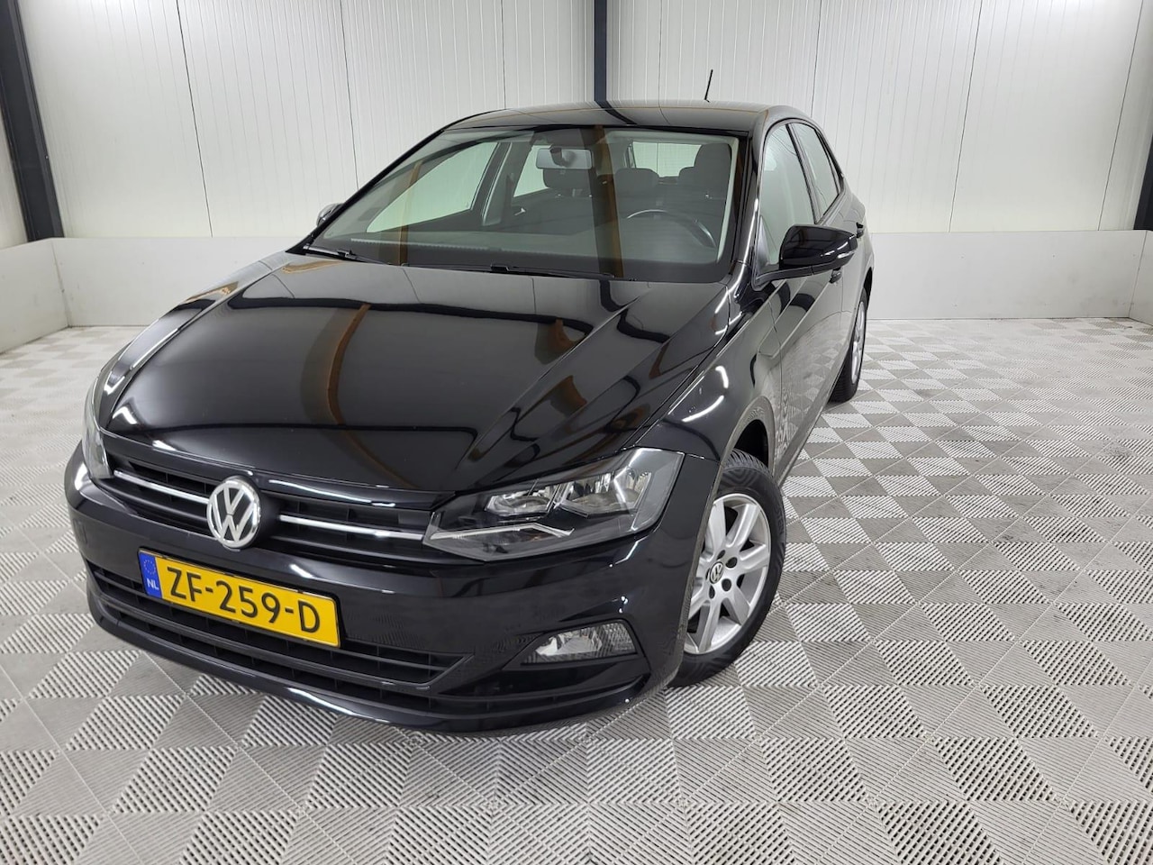 Volkswagen Polo - 1.0 TSI 1.0 TSI, Trekhaak, Navi, App-Connect - AutoWereld.nl