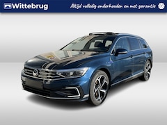 Volkswagen Passat Variant - 1.4 TSI PHEV GTE Business / AUTOMAAT/ PANO/ ELEKTR. TREKHAAK/ APP-CONNECT/ DIGITAL DASH/ A