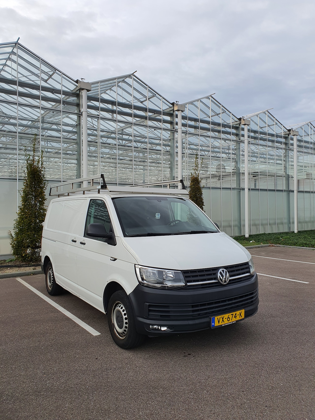 Volkswagen Transporter - 2.0 TDI L1H2 Trendline - AutoWereld.nl