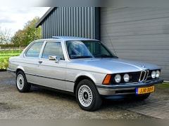 BMW 3-serie - 323i E21
