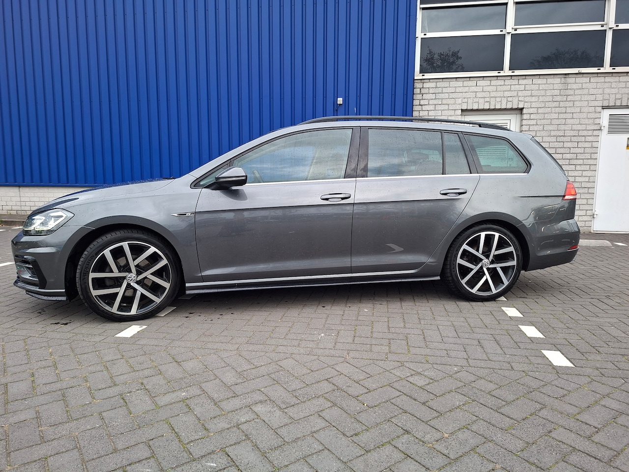 Volkswagen Golf Variant - 1.5 TSI Highline Business R - AutoWereld.nl