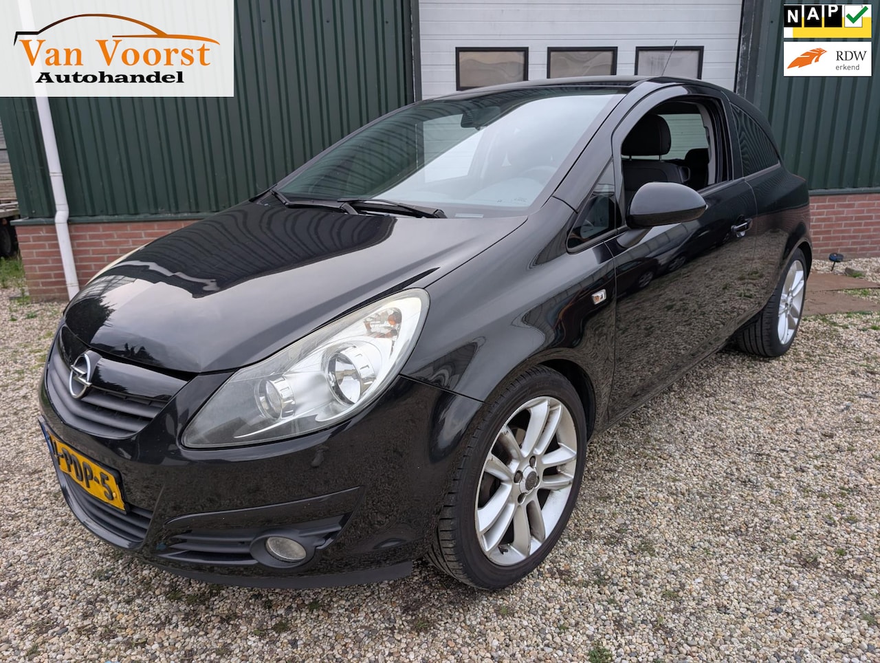 Opel Corsa - 1.4-16V Color Edition airco APK - AutoWereld.nl