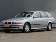 BMW 5-serie Touring - 523i E39 Automaat Climate Cruise Trekhaak Youngtimer