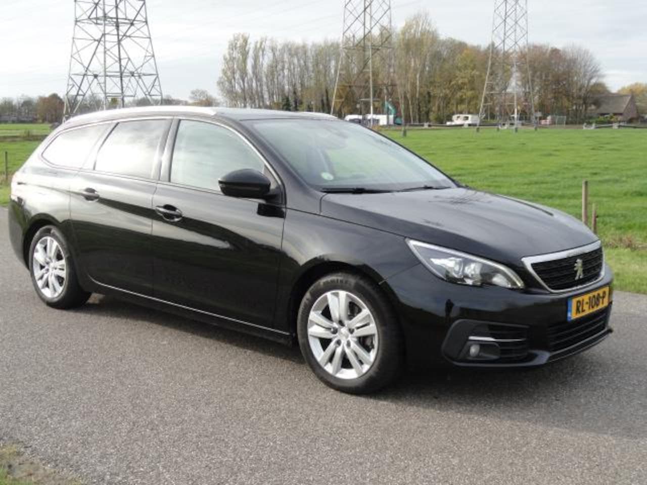 Peugeot 308 SW - 1.6 BlueHDI Executive Met ECC I NAVIG I PANO I PDC - AutoWereld.nl