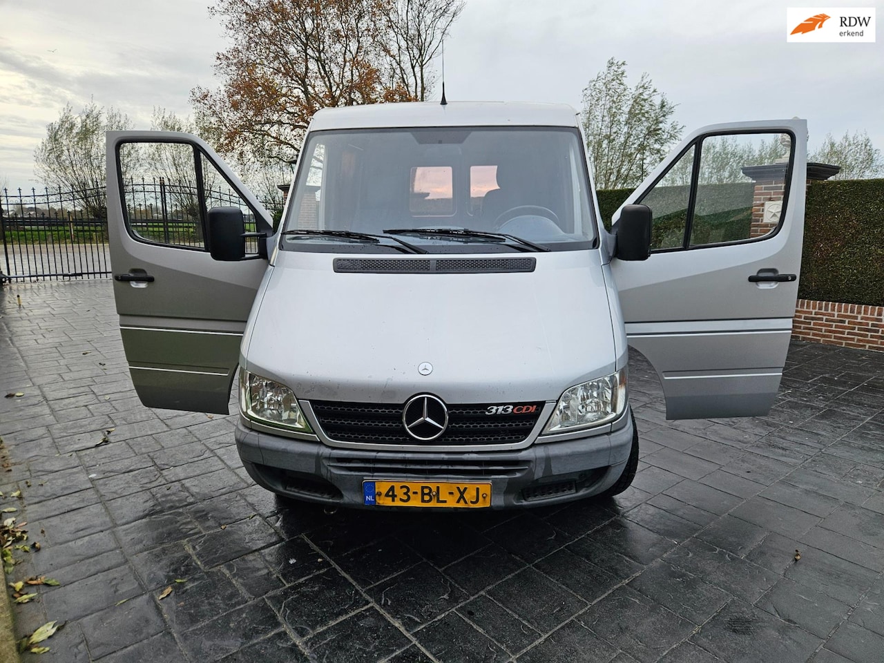 Mercedes-Benz Sprinter - 313 CDI lang laag bouwjaar 2004 km.st. 232000 inruil mogelijk - AutoWereld.nl