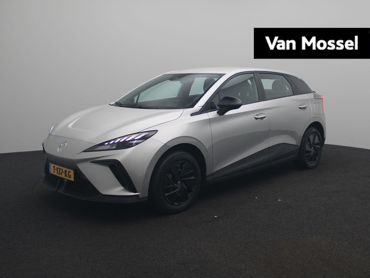 MG MG4 Electric - Standard 51 kWh MG 4 Standard 51 kWh | Apple CarPay | Adaptive Cruise Control | Led Koplam - AutoWereld.nl