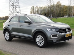 Volkswagen T-Roc - 1.6 TDI Style Business Met ECC I NAVIG I PDC I ANDROID