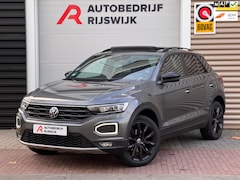 Volkswagen T-Roc - 1.5 TSI Sport Pano/Virtual/Camera/Keyless