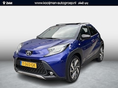 Toyota Aygo X - 1.0 VVT-i MT envy Cabrio leuke Two-Tone blauw/zwarte uitvoering | Draadloos telefoonlader